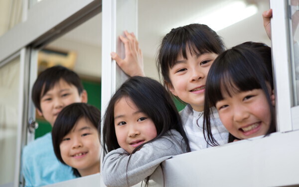 学童の先生になるには。知っておきたい資格や仕事内容