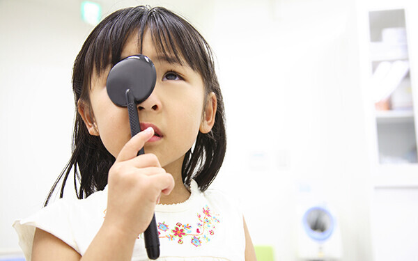 【医師監修】子どもの近視進行には“太陽”が関係していた！「あなたの子どもの目大丈夫？2」