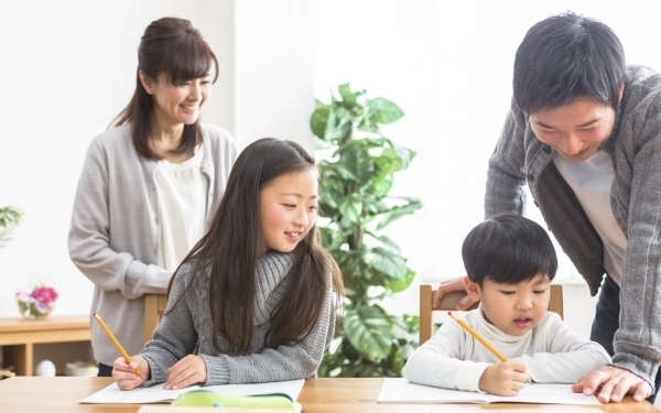 ママ主導の家庭が多い!? 子どもの教育方針の決め方【パパママの本音調査】  Vol.250