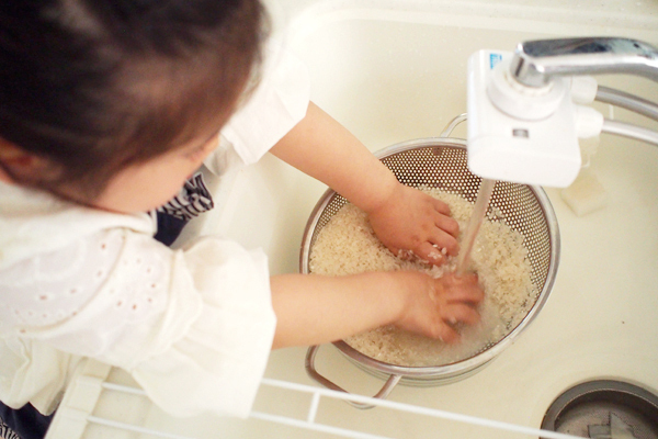 2歳から作れる「簡単ちらし寿司」のレシピ （親子の分担リスト付き）【子どもに料理を教えたい！  Vol.2】