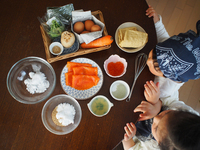 2歳から作れる「簡単ちらし寿司」のレシピ （親子の分担リスト付き）