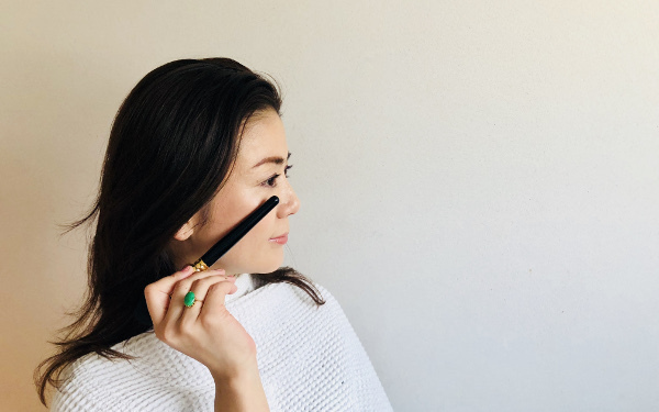 「とりあえずチーク」で大失敗？　ママ好感度を上げる「チークの新常識」