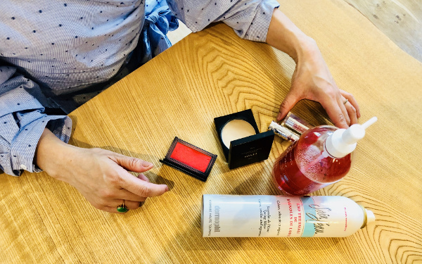 5分で時短メイクを終わらせる！ 綺麗なママの「時短美容術10ケ条」とテクニック