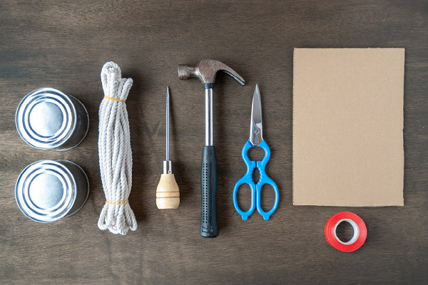 バランス感覚と自信を育てる！　昔なつかし缶ぽっくり【昔ながらが”今”楽しい！レトロアートレシピ Vol.7】