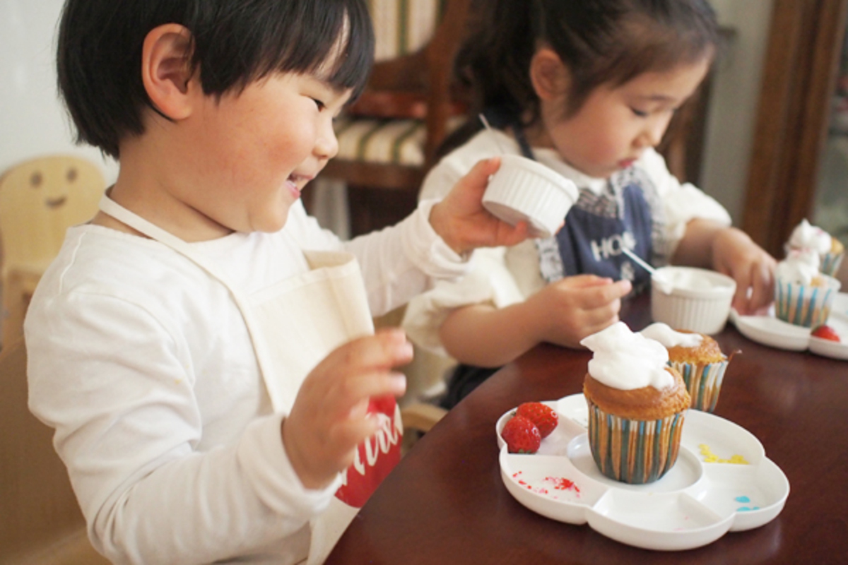 2歳児でも失敗しない 子どもが一人で作れる カップケーキ のレシピ 子どもに料理を教えたい Vol 3 ウーマンエキサイト 1 3