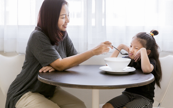 好き嫌いが激しい子どもは直さないとダメ？ 悩むママへのヒント