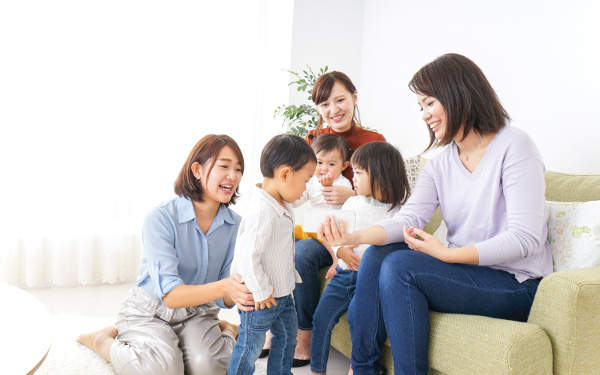 ママ友つき合い「トラブルに発展しない」上手な呼び方【人間関係に悩まない“うまい呼び方” 第4回】