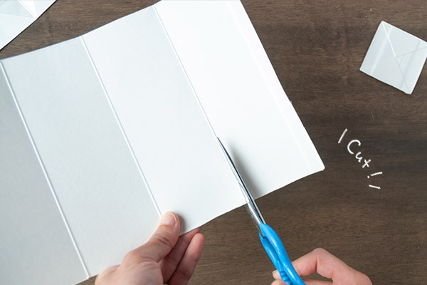 ビー玉コースターの簡単な作り方。雨の日の家遊びにも【昔ながらが”今”楽しい！レトロアートレシピ Vol.8】