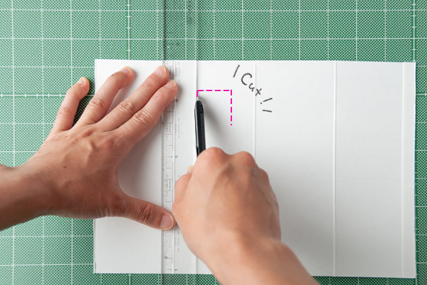 ビー玉コースターの簡単な作り方。雨の日の家遊びにも【昔ながらが”今”楽しい！レトロアートレシピ Vol.8】