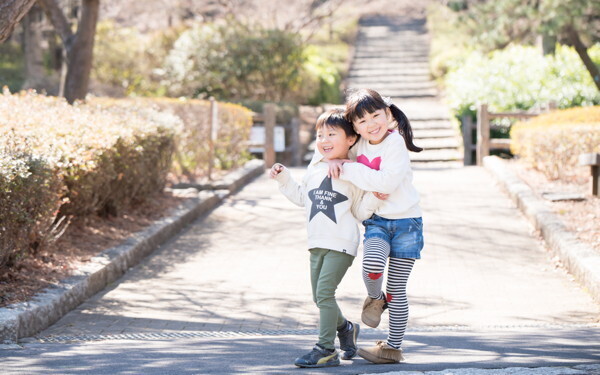 「どうして男の子と女の子は違うの？」子どもからの性の質問「親の心構え」は？