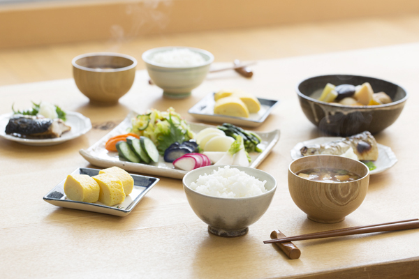 食事づくりのストレスはなくせる！ レシピを覚える前にやるべきこと【菅野のなさん インタビュー】