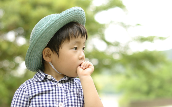 おしゃぶり・指しゃぶりも原因の一つ？「将来、4人に1人が○○に…」知りたい赤ちゃんの“口腔ケア”