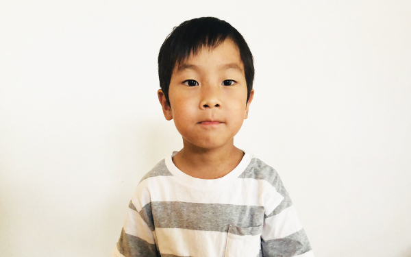 男の子のおうちヘアカット「失敗しない」ママでもできる“たったこれだけ4ステップ”