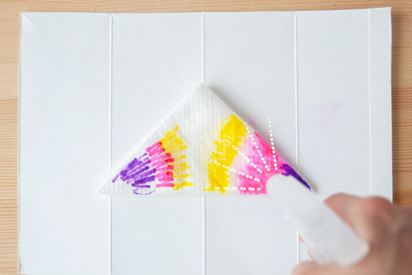 七夕飾りを子どもと手作り！　 簡単にできるにじみ絵の吹流し【昔ながらが”今”楽しい！レトロアートレシピ Vol.9】