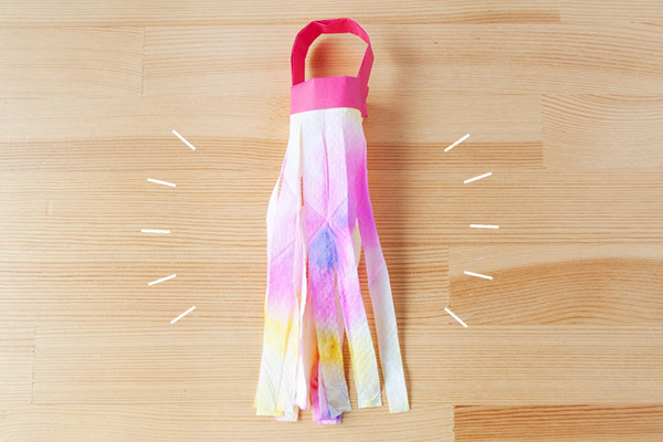 七夕飾りを子どもと手作り！　 簡単にできるにじみ絵の吹流し【昔ながらが”今”楽しい！レトロアートレシピ Vol.9】