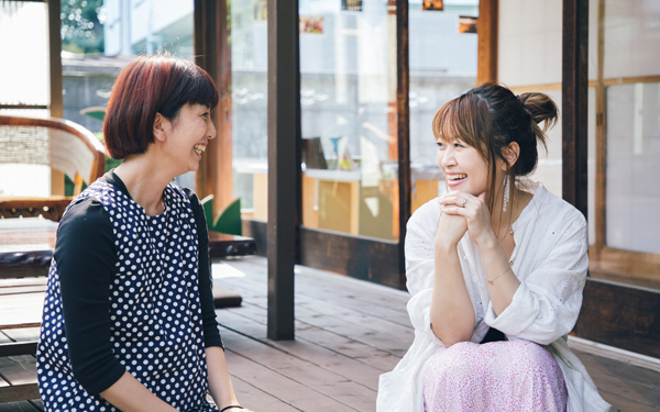 坂本美雨×Boojil対談Vol.1 アーティストであり、ママである。ふたりが語る母の悩みや子育てとは？