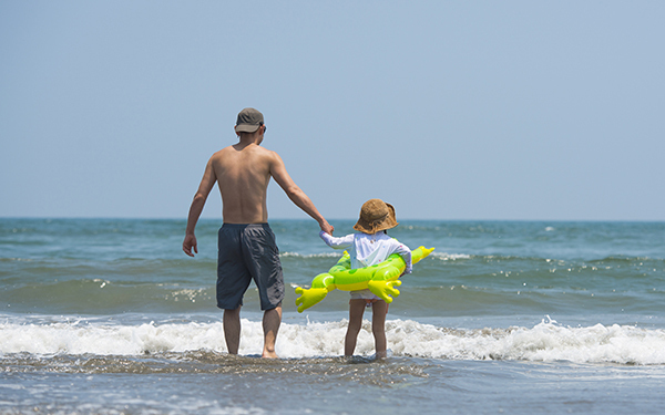 水の事故から命を守るためにライフジャケット以外に必要なモノとは【水の事故から子どもを守る！ 第2回】