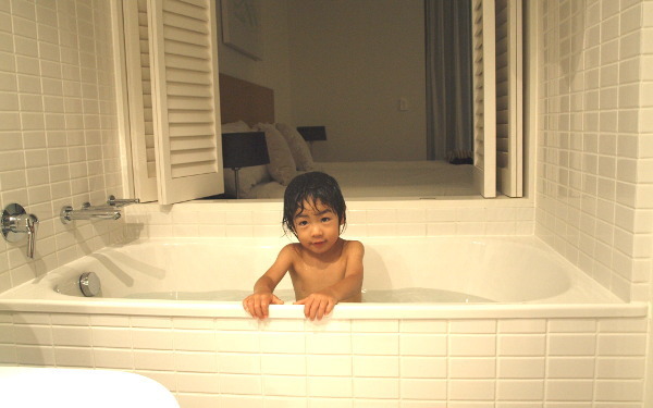 赤ちゃん連れ旅行あるある「リゾート地でトラブル遭遇？」おすすめ回避術【現地編】