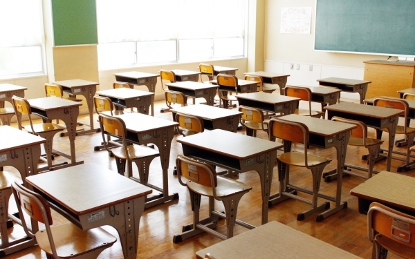 小中学校のエアコンの設定温度、28℃は適正だと思いますか？【パパママの本音調査】  Vol.284