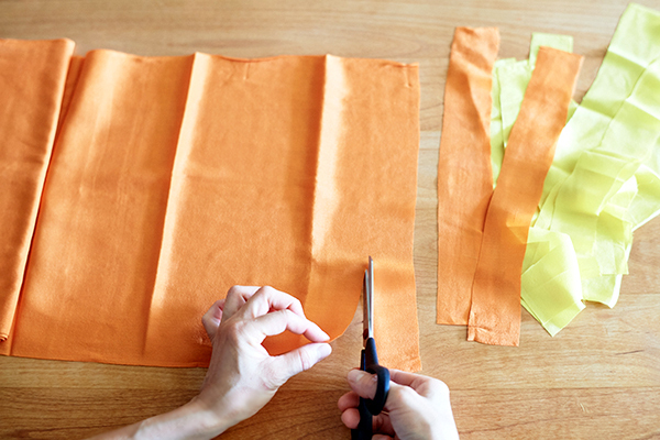 ホコリを溜めない部屋に！ 着物のハギレで作る「はたき」の作り方