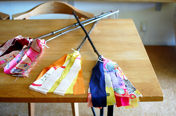 ホコリを溜めない部屋に！ 着物のハギレで作る「はたき」の作り方