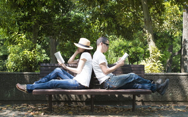 仮面夫婦の行く末は？ 老後は離婚？ 今日からできる仮面夫婦脱却の方法とは