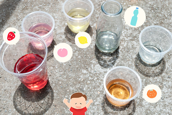 夏のお花を子どもと楽しむ！ 鮮やかな色水あそび【昔ながらが”今”楽しい！レトロアートレシピ Vol.10】