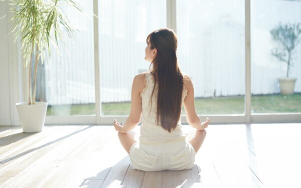 子どもがうまく寝るために「添い寝と別寝、どっちがいいの？」【ママがラクになる“赤ちゃんの寝かしつけ” 第3回】