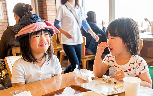 子連れ外食はファミレスが便利。おすすめの利用法と夢のファミレス