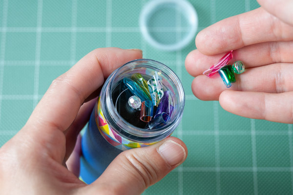 自由研究の工作に！ 100均グッズでできる万華鏡の作り方【昔ながらが”今”楽しい！レトロアートレシピ Vol.11】