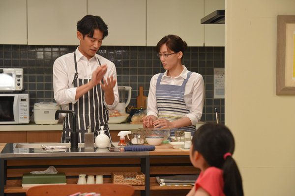 『義母と娘のブルース』綾瀬はるかは“理想の母親”のギャップを埋められる？