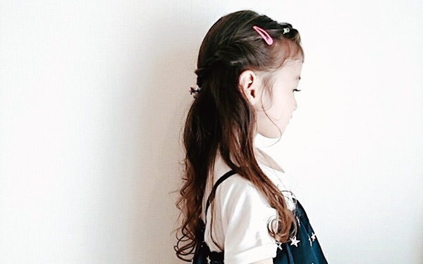 時短ヘアアレンジで脱オバサン化「大人の“こなれ編み”で作るアップヘア」