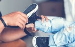 運動が苦手、姿勢が悪い、集中力がない…それって足が原因？【いつから？　どうやって？　疑問だらけの子どもの足育 第1回】