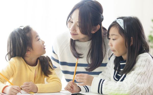 読書感想文、親はどう関わればいい？ 「言葉の力」を「生きる力」にする【花まる式：子どもの“書く力”の育て方 Vol.1】