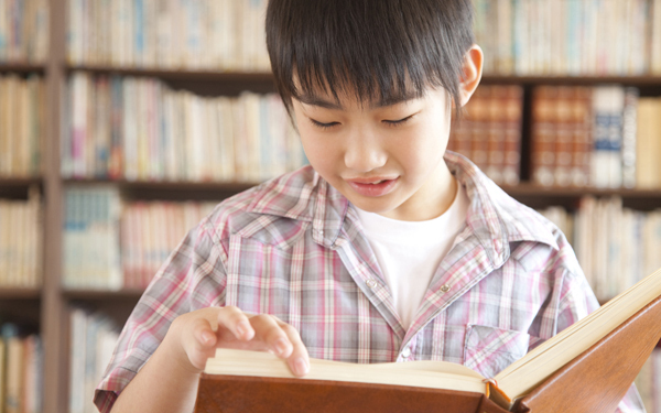 読書感想文、親はどう関わればいい？ 「言葉の力」を「生きる力」にする【花まる式：子どもの“書く力”の育て方 Vol.1】