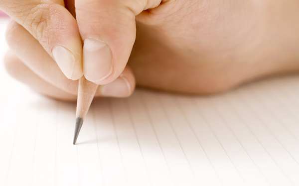 子どもの「作文力」を奪う親の行動とは？ 書く力を伸ばす秘訣【花まる式：子どもの“書く力”の育て方 Vol.3】