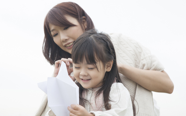 子どもの「作文力」を奪う親の行動とは？ 書く力を伸ばす秘訣【花まる式：子どもの“書く力”の育て方 Vol.3】