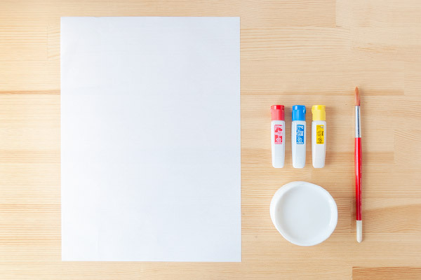 折り染めうちわの作り方！ 親子で楽しむ爽やかリメイク【昔ながらが”今”楽しい！レトロアートレシピ Vol.12】