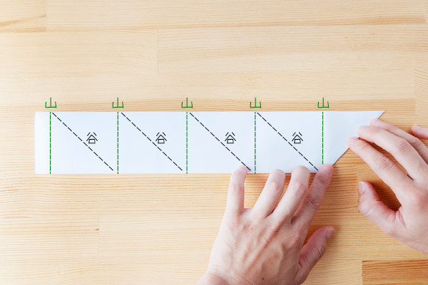 折り染めうちわの作り方！ 親子で楽しむ爽やかリメイク【昔ながらが”今”楽しい！レトロアートレシピ Vol.12】
