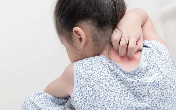 病気でワクワクを奪わないために… 帰省中の子供の病気・事故を防ぐ4つの方法＜パパ小児科医の子ども健康事典 第1話＞