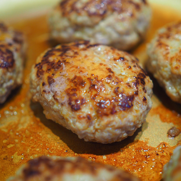 冷めても美味しい「豚ハンバーグ・鶏ハンバーグ」の作り方【MAYAさんちのお弁当レシピ  Vol.1】