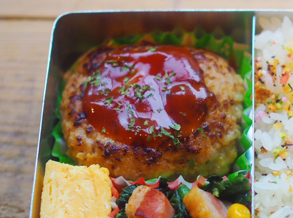 冷めても美味しい「豚ハンバーグ・鶏ハンバーグ」の作り方【MAYAさんちのお弁当レシピ  Vol.1】