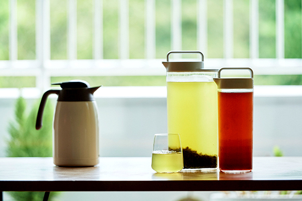 「水出し」ドリンクが簡単でおいしい！ ひんやりキープは保冷水筒＆ポットが便利