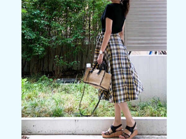 かろやかな揺れ感が上品！ ユニ女のふんわりスカートコーデ術【ユニクロ大人コーデ～アメブロ30代ファッション1位 Hanaさん ～ Vol.33】