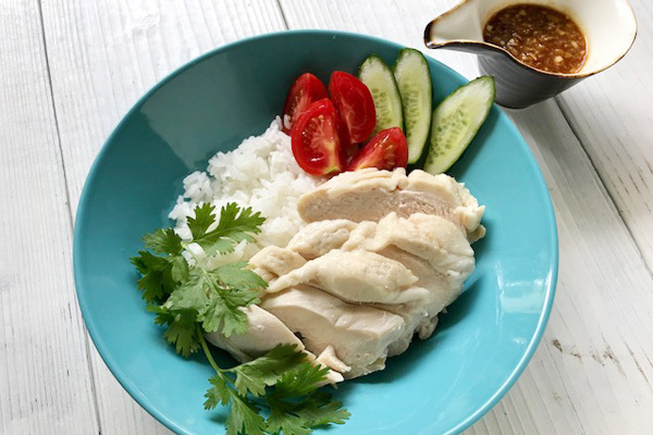 絶対に失敗しない！ ふっくらやわらか「自家製サラダチキン」の作り方【ラクしておいしい！ 子どもごはん  Vol.1】