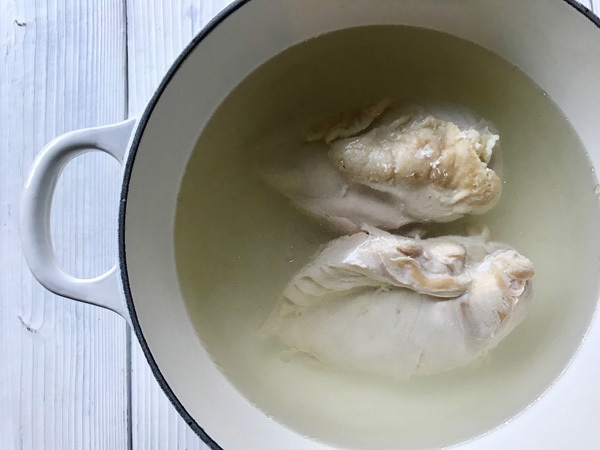 絶対に失敗しない！ ふっくらやわらか「自家製サラダチキン」の作り方【ラクしておいしい！ 子どもごはん  Vol.1】