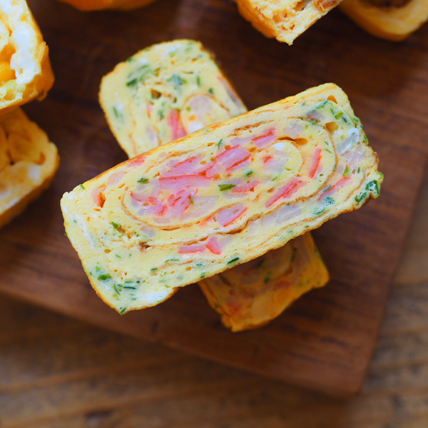 卵焼きを冷めてもふわふわにするコツ！ 甘い卵焼きの定番レシピ【MAYAさんちのお弁当レシピ  Vol.2】