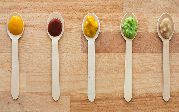 離乳食、ベビーフードばかりに抵抗がある…罪悪感からママを救うには