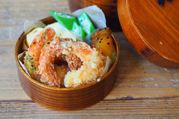 お弁当の揚げ物がサクサクに！「冷めても美味しい衣」の作り方【MAYAさんちのお弁当レシピ  Vol.3】