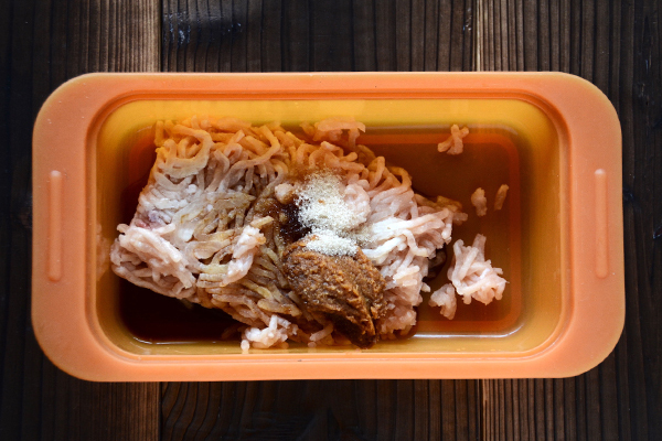 電子レンジで5分で完成！ 失敗しらずの「鶏みそそぼろ」【ラクしておいしい！ 子どもごはん  Vol.3】